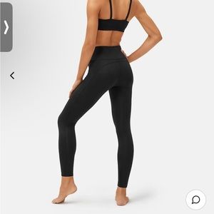 Outdoor Voices Womens Sz Medium Leggings